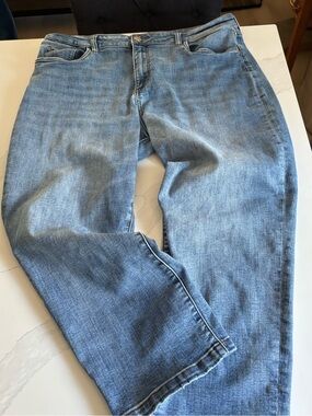 Kut from the clothe  Light Blue cropped Relaxed Jeans